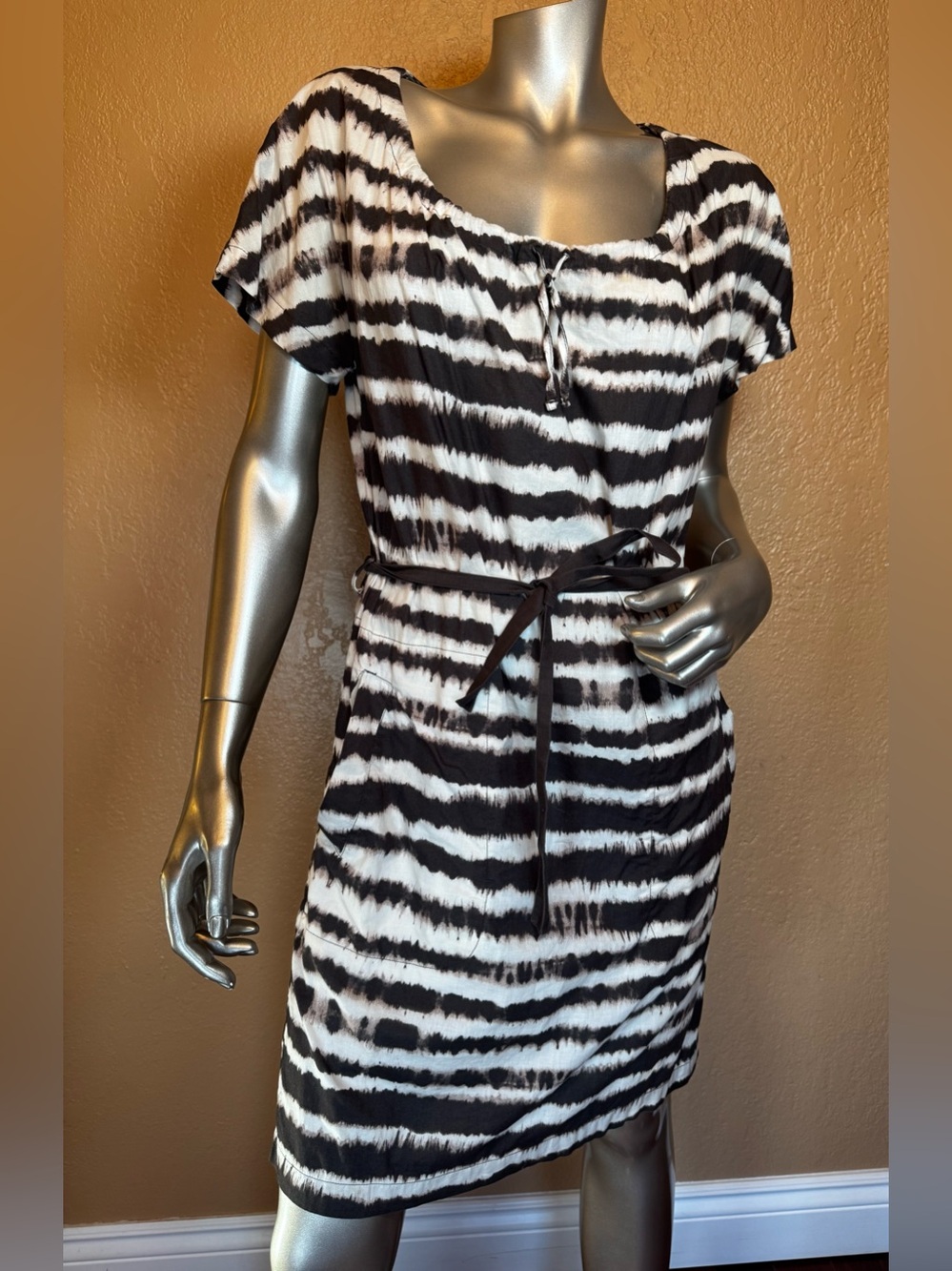 Max Mara Weekend Brown & Cream Tiger Stripe Lightweight Cotton Knee length Dress